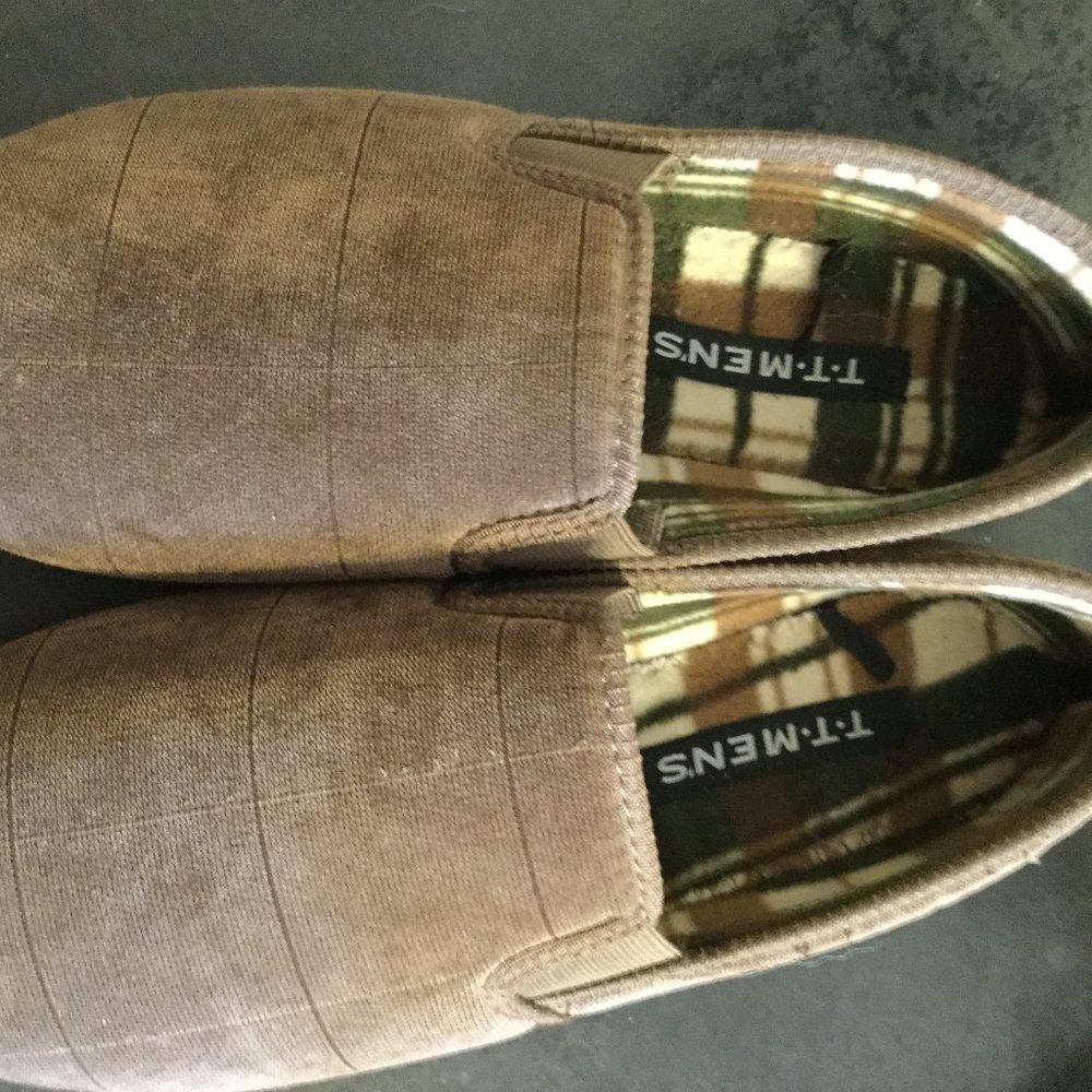 Tender Tootsies Men's  slippers